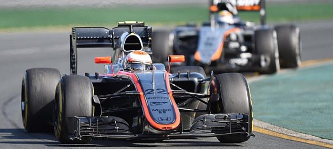 Jenson Button: "Sería mejor que hubiera más gente luchando con Mercedes"