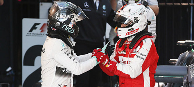 Nico Rosberg invita a Sebastian Vettel a la reunión de ingenieros del equipo Mercedes