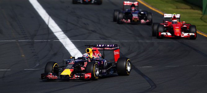 Helmut Marko: "Cuando ya nadie vea la F1, Mercedes se preguntará por el valor de sus victorias"