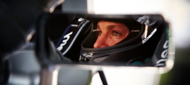 David Coulthard cree que Rosberg está mostrando "signos preocupantes" de cara al título