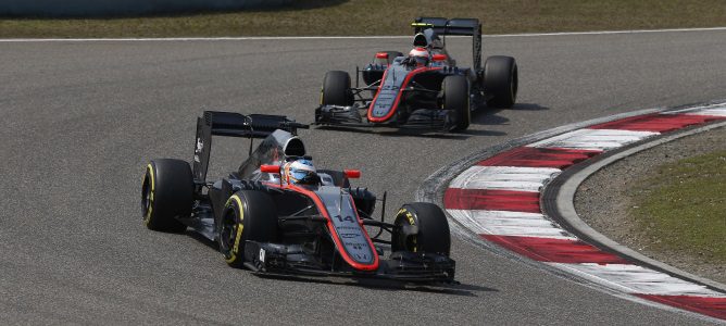 Fernando Alonso: "Tengo ganas de ver qué nos traerá esta carrera en Baréin"