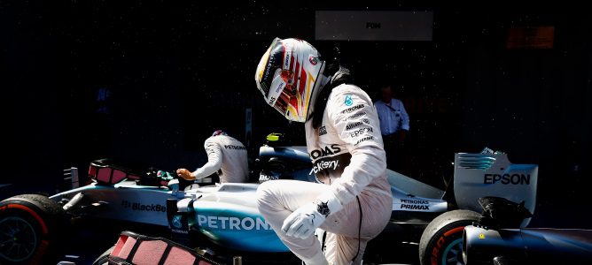 Oficial: Mercedes y Lewis Hamilton renuevan su alianza por tres años más