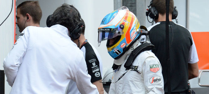 Fernando Alonso lamenta la avería de su MP4-30: "Quizás habría sido posible ser sexto o séptimo"