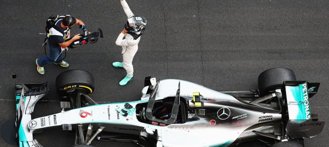 Nico Rosberg responde a Bernie: "Sí que pienso sobre el deporte, pero a mi manera"