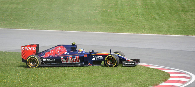 Carlos Sainz: "Llevaremos un nuevo paquete de mejoras al GP de Austria 2015"