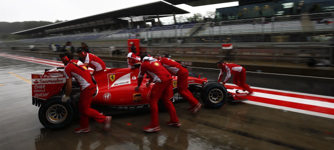 Arrivabene urge a Ferrari a centrarse en el rendimiento en los entrenamientos del viernes
