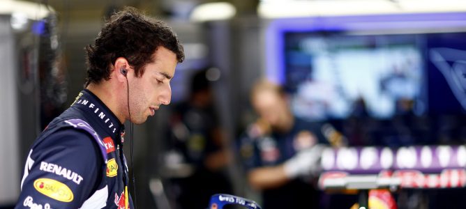 Daniel Ricciardo no cierra las puertas a un "poco probable" cambio a Ferrari en 2016