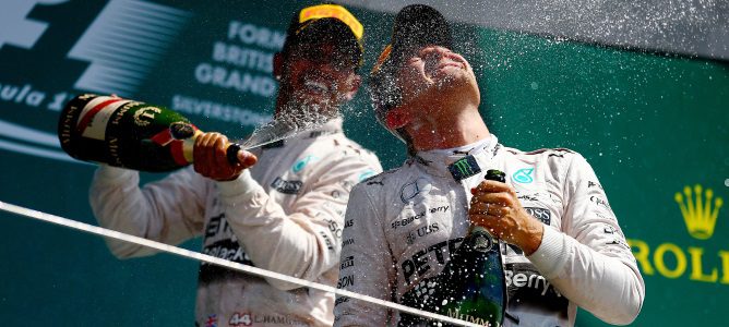 Nico Rosberg afirma que la victoria de Lewis Hamilton en Silverstone fue "un fastidio"
