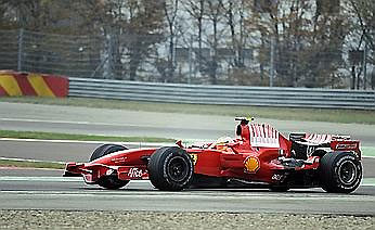 Badoer ya rueda con el "F2008K" en Fiorano