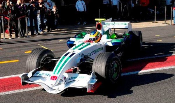 La nueva Fórmula 1 se estrena en el Circuit (fotos)