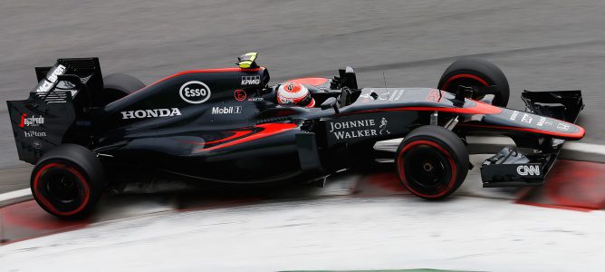 Jenson Button llega a Hungría: "No nos hemos dado tregua a nivel técnico"