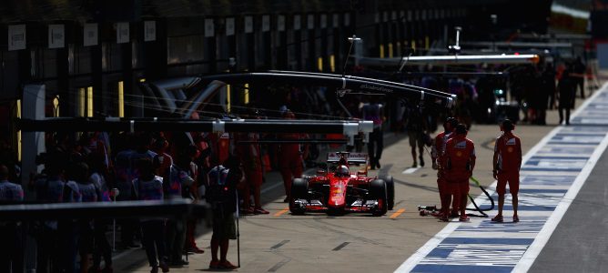 Los equipos piden a Ecclestone que ajuste el calendario de 2016 para tener más vacaciones