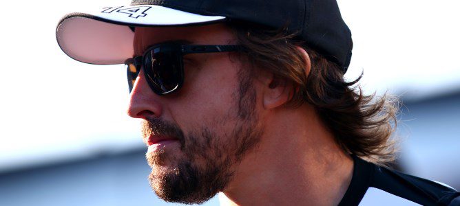Nuevo cambio de motor para Alonso y Button: más penalizaciones
