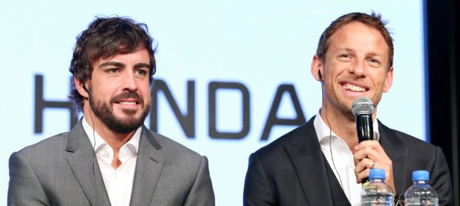 Fernando Alonso: "Es bueno para el equipo que Jenson Button se quede"