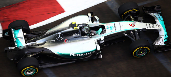 Nico Rosberg sorprende y lidera los libres 1 del GP de Singapur 2015