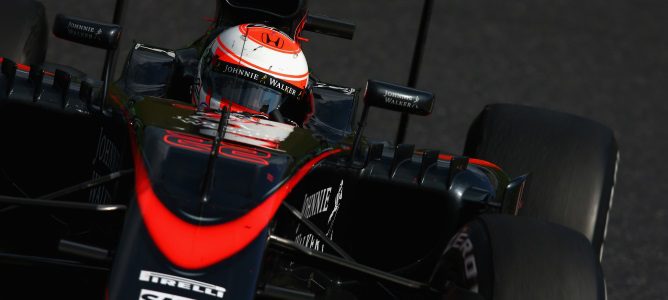 Ron Dennis asegura que Button seguirá en McLaren: "Tiene dos años de contrato"