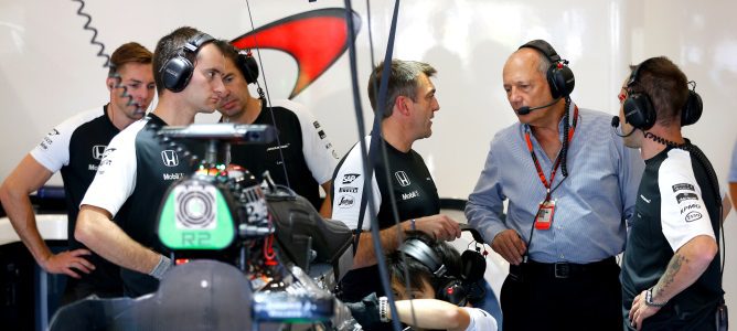 Ron Dennis: "Nadie podía imaginar que esto iría tan mal a estas alturas"