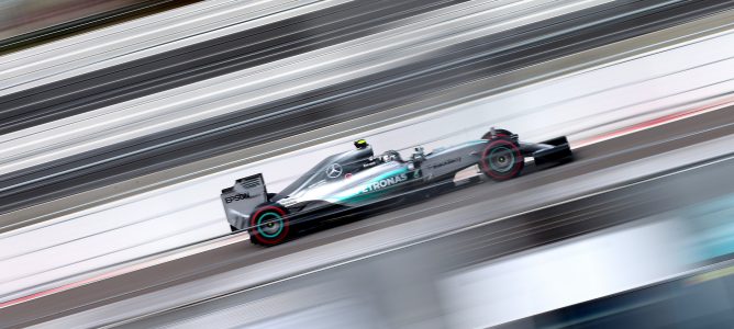 Nico Rosberg le arrebata la pole a Lewis Hamilton en GP de Rusia