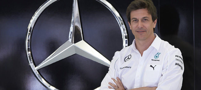 Toto Wolff: "El resto nos va a alcanzar, pero vamos a pelear duro para seguir arriba"