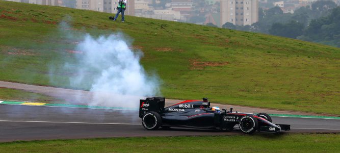 Fernando Alonso rompe su motor en los L2: "No me siento frustrado"