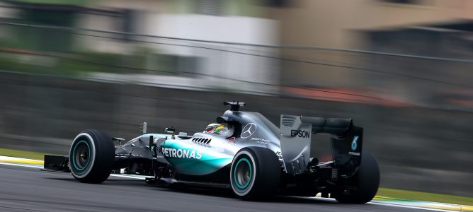 Lewis Hamilton imbatible en los Libres 3 del GP de Brasil 2015