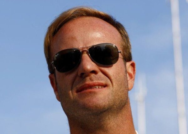 Barrichello podría subirse a un Toro Rosso