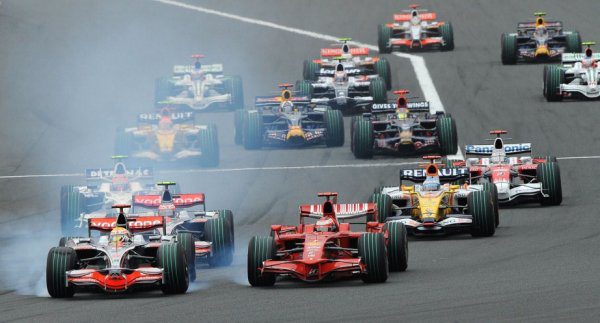 FIA y FOTA presionan a Bernie Ecclestone