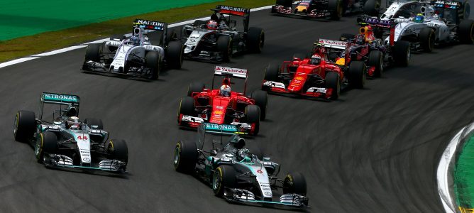 Nico Rosberg celebra su subcampeonato con el triunfo en el GP de Brasil 2015