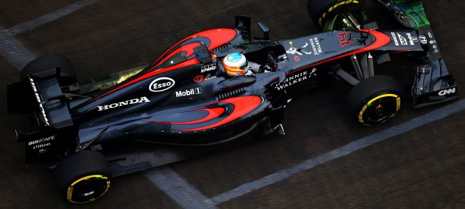 Fernando Alonso sigue confiando en McLaren: "Estoy en el lugar adecuado"