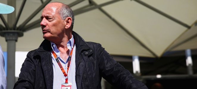 Ron Dennis dice que Alonso podría tomarse 2016 como un año sabático