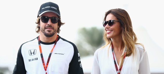 Alonso perplejo por los comentarios de Ron Dennis sobre un supuesto año sabático