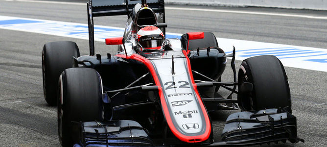 Kevin Magnussen revela que McLaren le aseguró que tendría un asiento titular en 2015