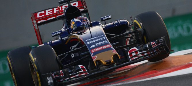 Max Verstappen: "El coche de 2016 parece ser casi un segundo más rápido que en 2015"