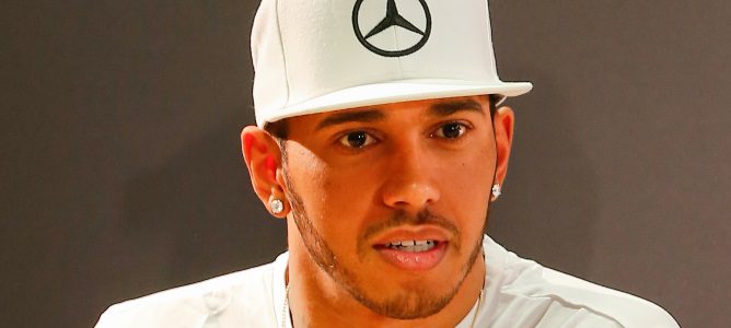 Anthony, padre de Hamilton: "A Lewis le quedan, al menos, otros 7 años en F1"