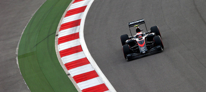 McLaren desmiente que vayan a usar los motores Honda de 2015 en pretemporada