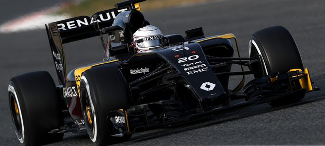 Kevin Magnussen: "Ha sido genial trabajar con el equipo por primera vez en el coche"