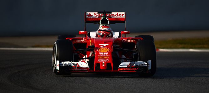 Kimi Raikkonen domina el último día de test de pretemporada en Barcelona