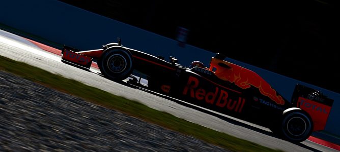 Problemas para Red Bull. "Hemos tenido problemas con el sistema de freno" explicaba Kvyat