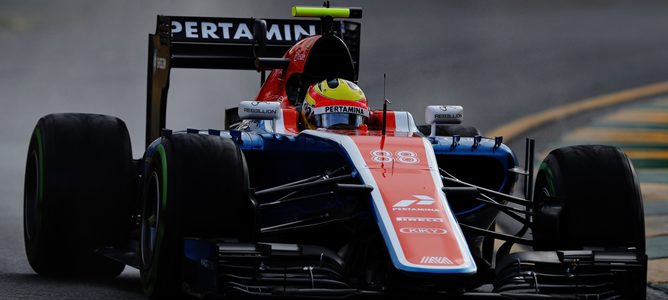 Rio Haryanto sancionado con tres posiciones en parrilla por salida peligrosa del garaje