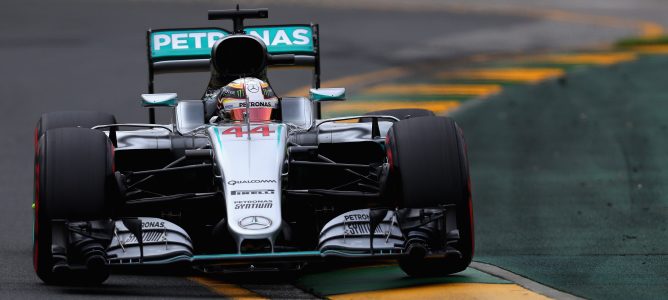 Lewis Hamilton logra de forma aplastante la pole en el GP de Australia 2016