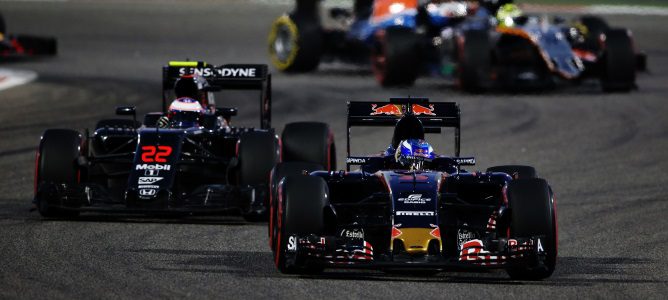 Jos Verstappen: "En 2017, Max va a estar en un equipo 'top' del Campeonato"