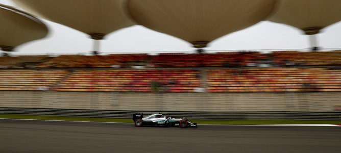 Nico Rosberg logra la 'pole' en una clasificación del GP de China 2016 llena de sorpresas