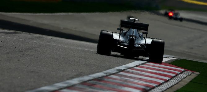 Hamilton mantendrá el motor que falló en China de repuesto para la temporada