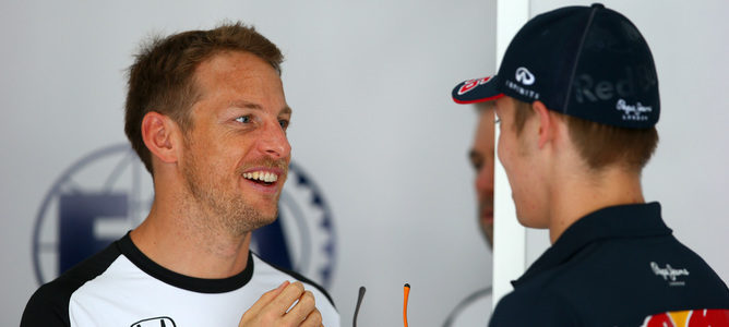 Jenson Button se muestra totalmente en contra de la decisión de Red Bull con Kvyat