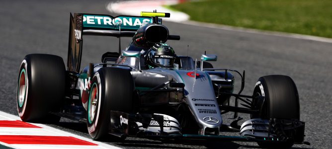 Nico Rosberg vuelve a lo más alto en los L2 del GP de España con Räikkönen segundo