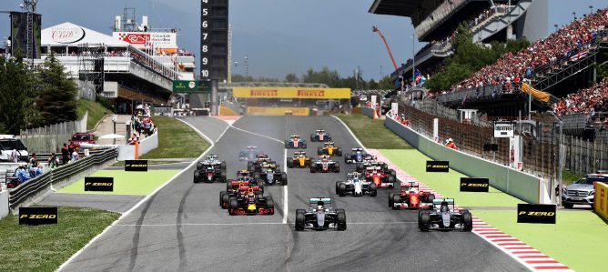 Alineación de pilotos participantes en los test de temporada en Barcelona 2016