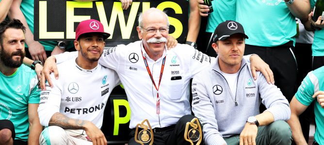 Mercedes ofrece a Nico Rosberg seguir un año más