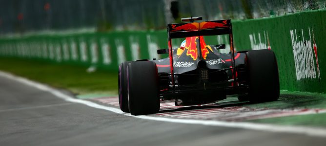 Max Verstappen: "Será difícil batir a los Mercedes en carrera"