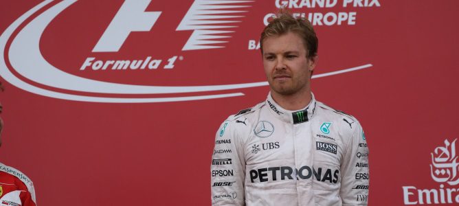 Niki Lauda: "Hemos acordado un contrato de dos años para Rosberg"