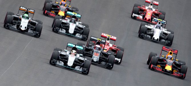 Lewis Hamilton vence el GP de Austria 2016 tras una lucha feroz con Rosberg